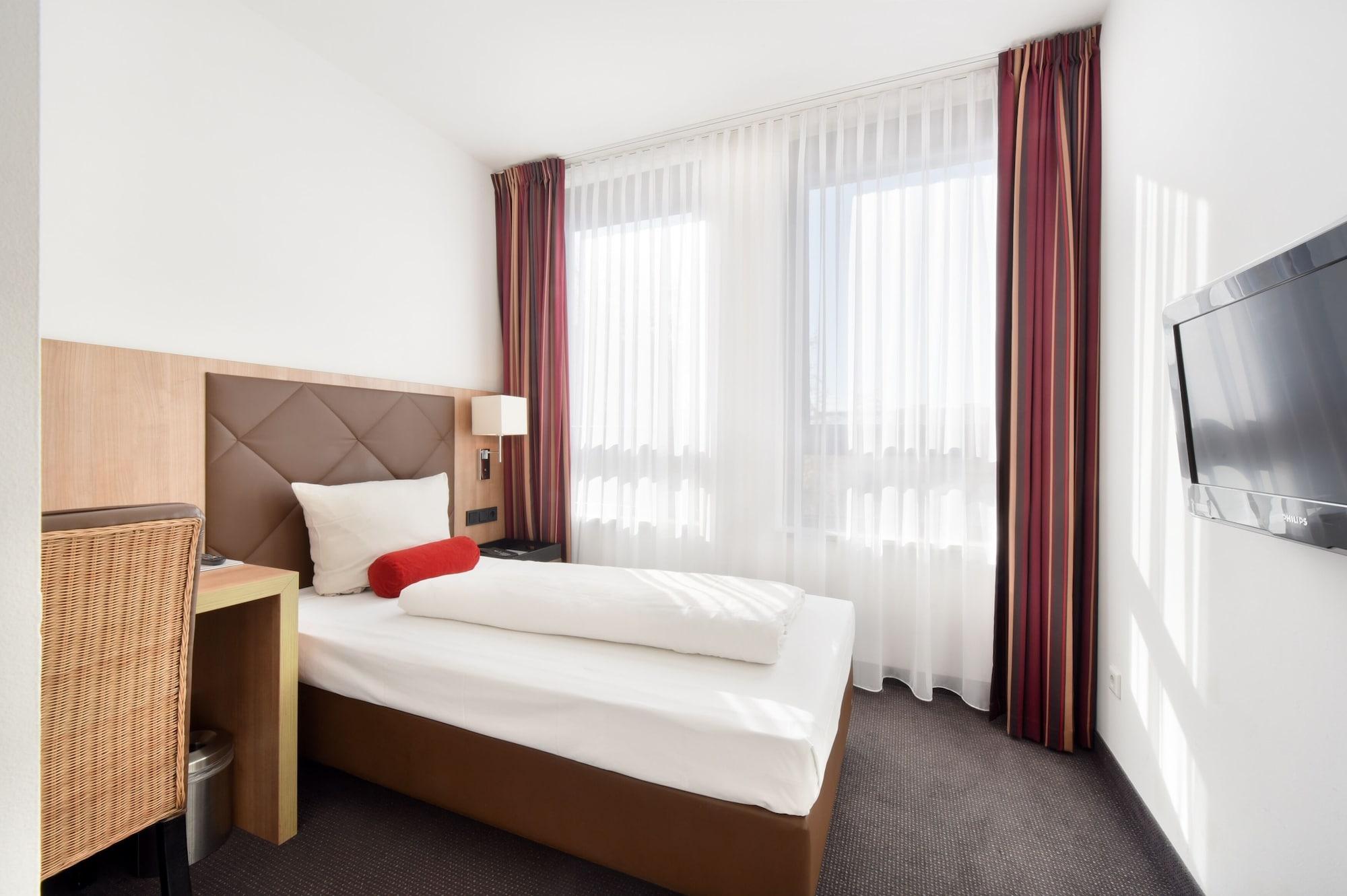 Achat Hotel Muenchen Sued Exteriér fotografie